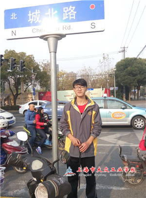 4DE977E741CE1A19707E7644D0FB9AE8