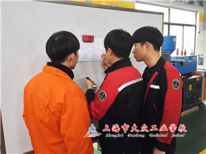 31F90CBE50FFB33A6056AF88DFD95EF9