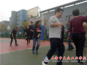 3F93AEF0D142882E277ED74B962A1F19