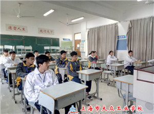 20B6CB18AE1F0D9F913C23E2985D8C43