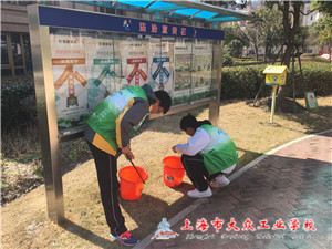 7062C6EA755DB9D264F7AE6EDF9E84D5