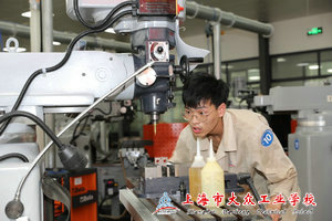 ae6b9a0e271b94713eedfb4064d9a2ed_1